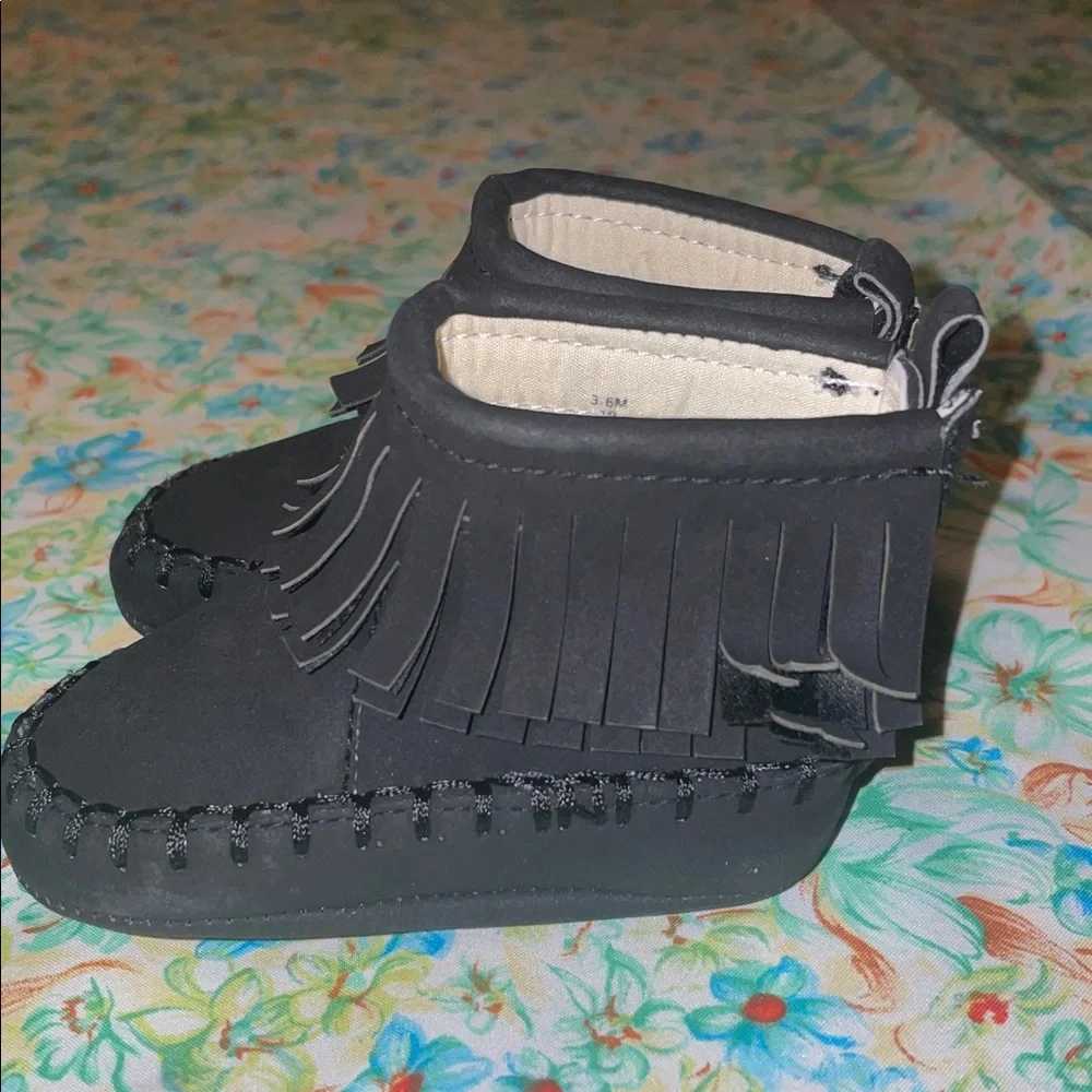 Old navy Black Fringe Moccasin Boots (3-6mo)